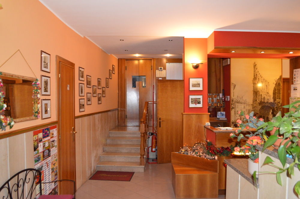 Hotel Arena Verona Luaran gambar